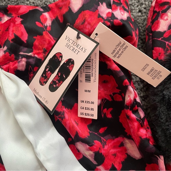 Victoria’s Secret Floral Silk Slippers with Bag BNWT Medium - Picture 3 of 4